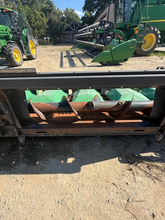 Image for OLIMAC DRAGO 8 ROW CORN HEADER QULIN MO