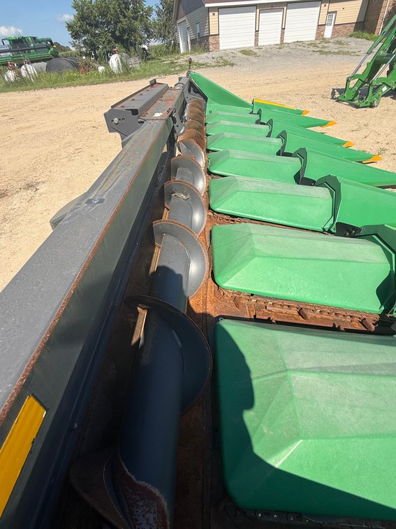 Image for OLIMAC DRAGO 8 ROW CORN HEADER QULIN MO