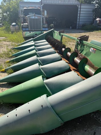 Image for 893 JOHN DEERE CORN HEADER QULIN MO