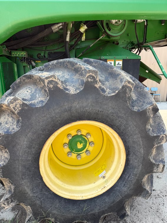 Image for 9870 STS JOHN DEERE COMBINE QULIN MO