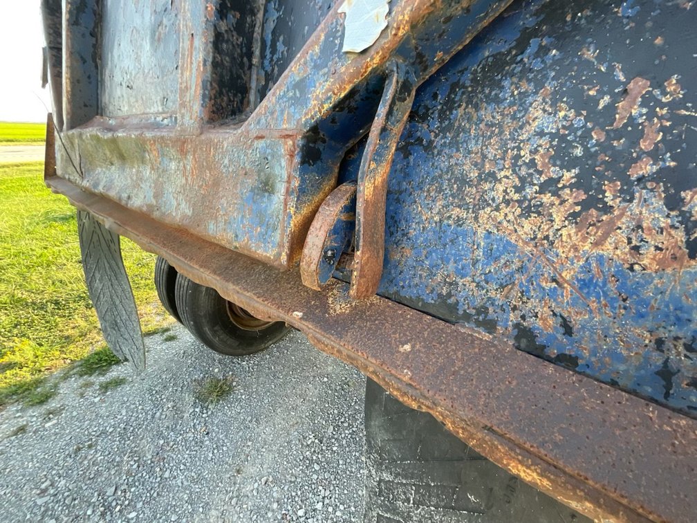 Image for BANKRUPTCY AUCTION! SEMI DUMP TRAILER CORNING AR
