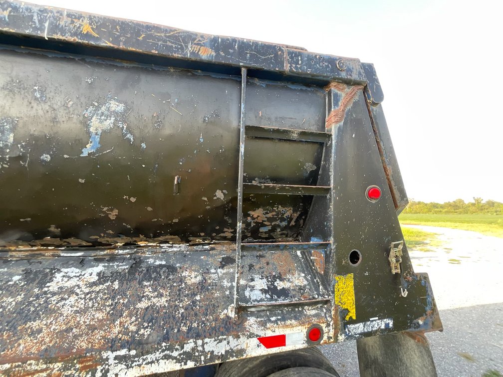 Image for BANKRUPTCY AUCTION! SEMI DUMP TRAILER CORNING AR