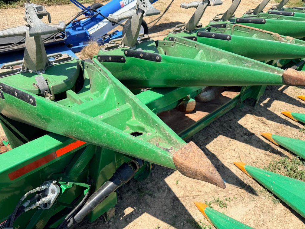 Image for 608C JOHN DEERE CORN HEADER QULIN MO