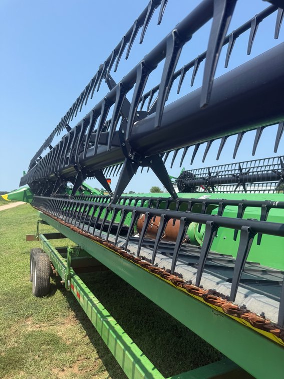 Image for 630 FD JOHN DEERE HEADER QULIN MO