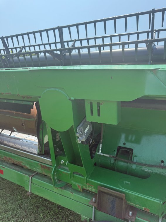 Image for 630 FD JOHN DEERE HEADER QULIN MO