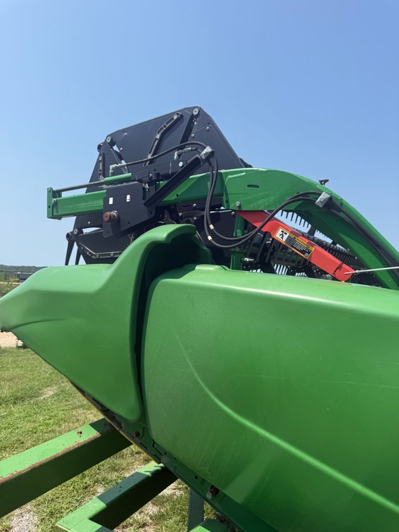 Image for 630 FD JOHN DEERE HEADER QULIN MO