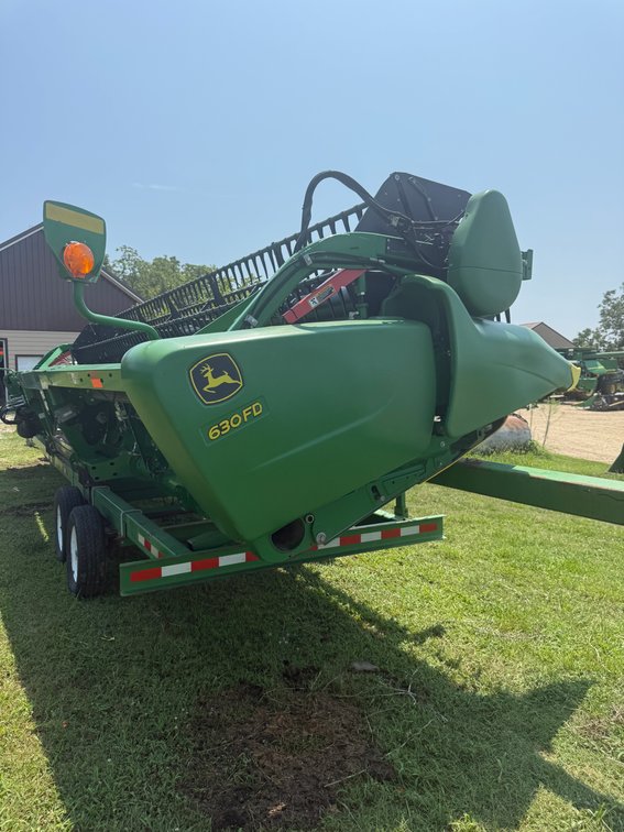 Image for 630 FD JOHN DEERE HEADER QULIN MO
