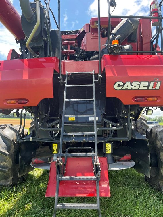 Image for 2016 CASE IH 8240 COMBINE