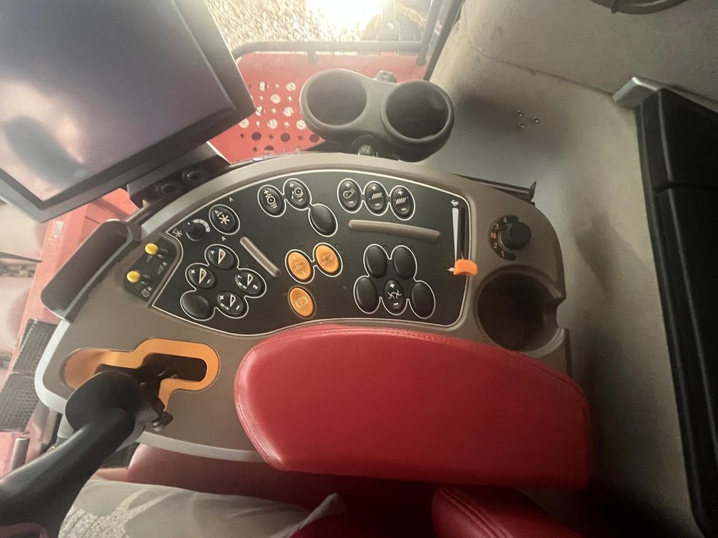 Image for 2016 CASE IH 8240 COMBINE