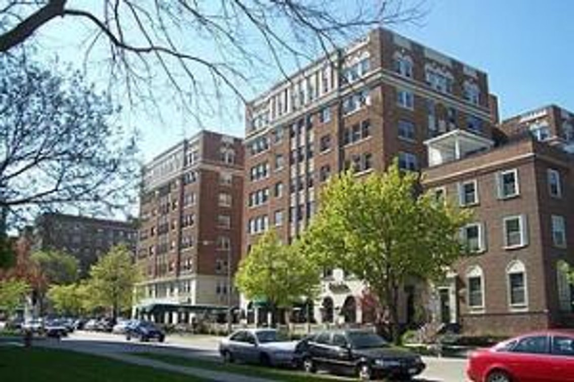 KnickerBocker Real Estate- 1028 E Juneau Ave E 526 Milwaukee, WI 53202-2933