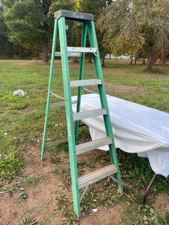 Keller 6ft Fiberglass Step Ladder