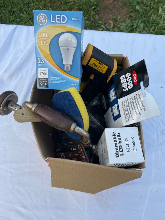 Miscellaneous Hardware, Tools & Household Supplies Lot