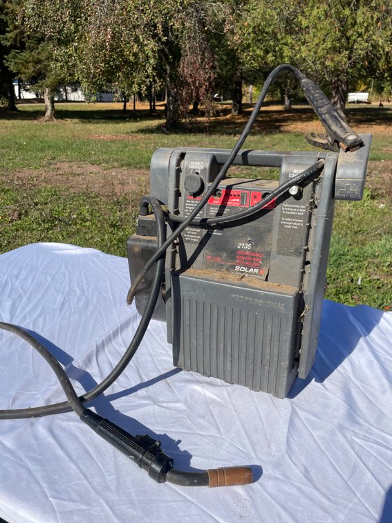 SOLAR Rechargeable Gasless Wire Feed Welder