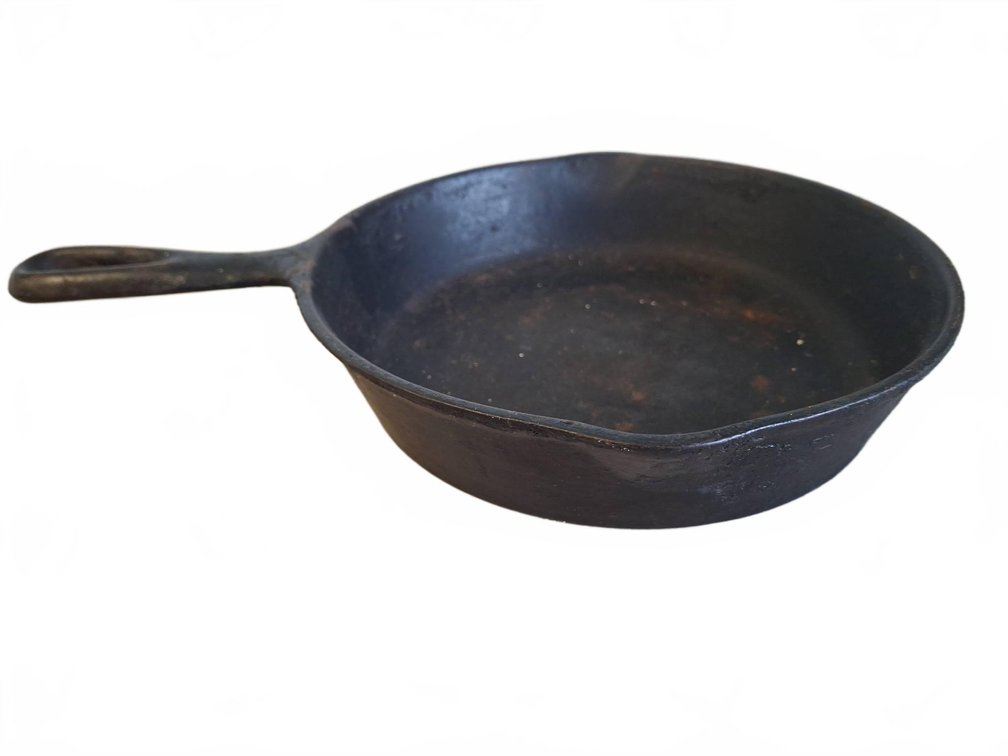 Vollrath Ware 7 Cast Iron Skillet