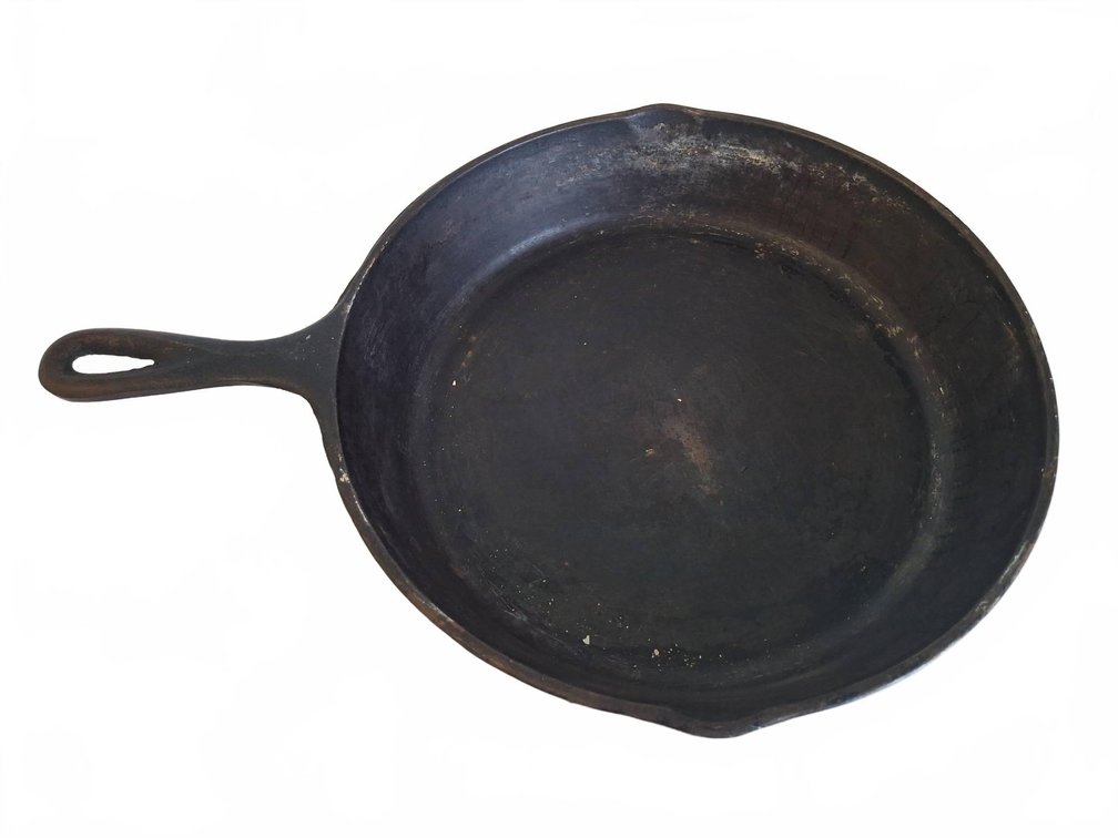 Lodge USA No. 8 Cast Iron Skillet