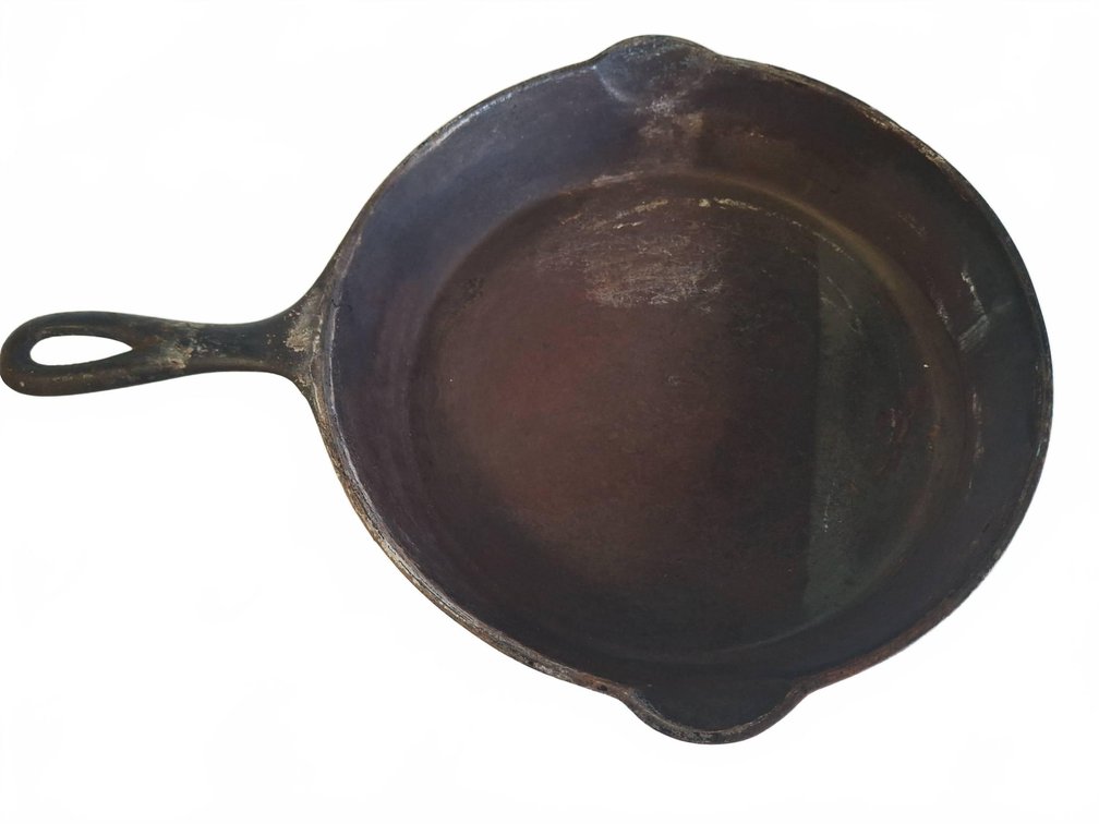 Favorite Piqua Ware Cast Iron Skillet No. 8