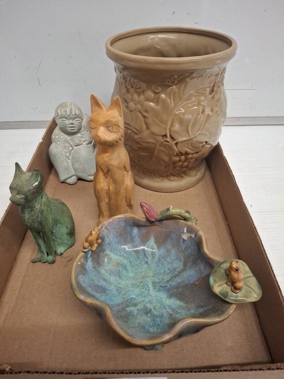 Ceramic and Pottery Figurines Lot