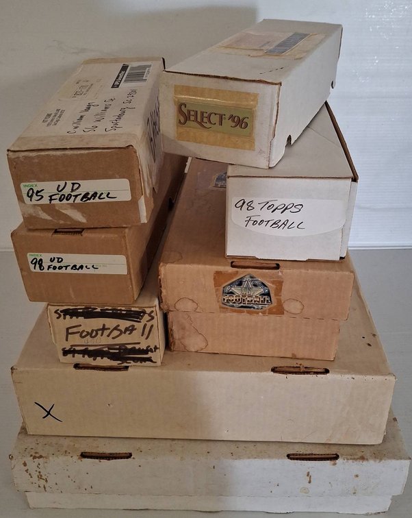 Large Lot Football and Baseball Trading Cards