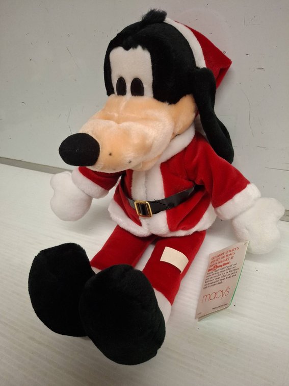 Disney Goofy Santa Macy's Exclusive Plush 15"