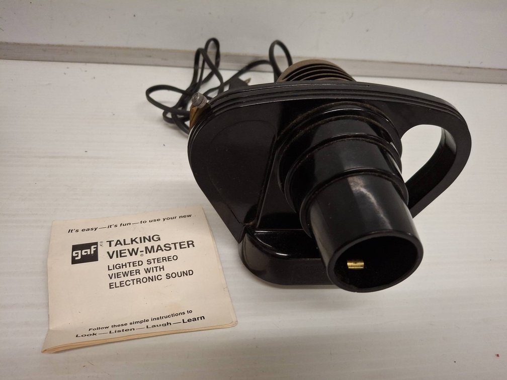 GAF Talking View-Master Lighted Stereo Viewer