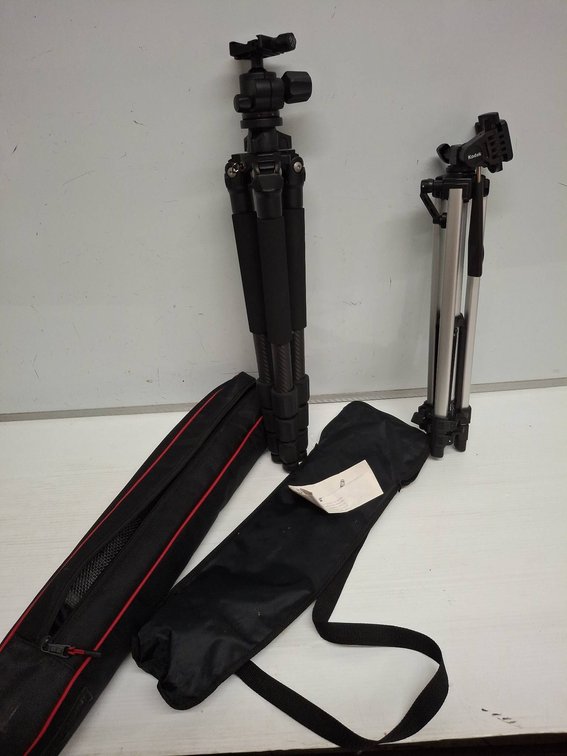Stealth CLT204 and Kodak Tripods with Cases