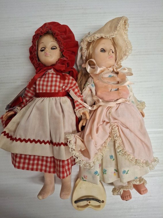 Pair Effanbee Storybook Dolls With Tag 1975