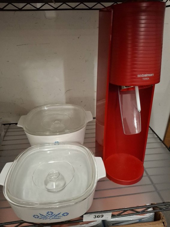 SodaStream Terra & 2 Corning Ware Dishes