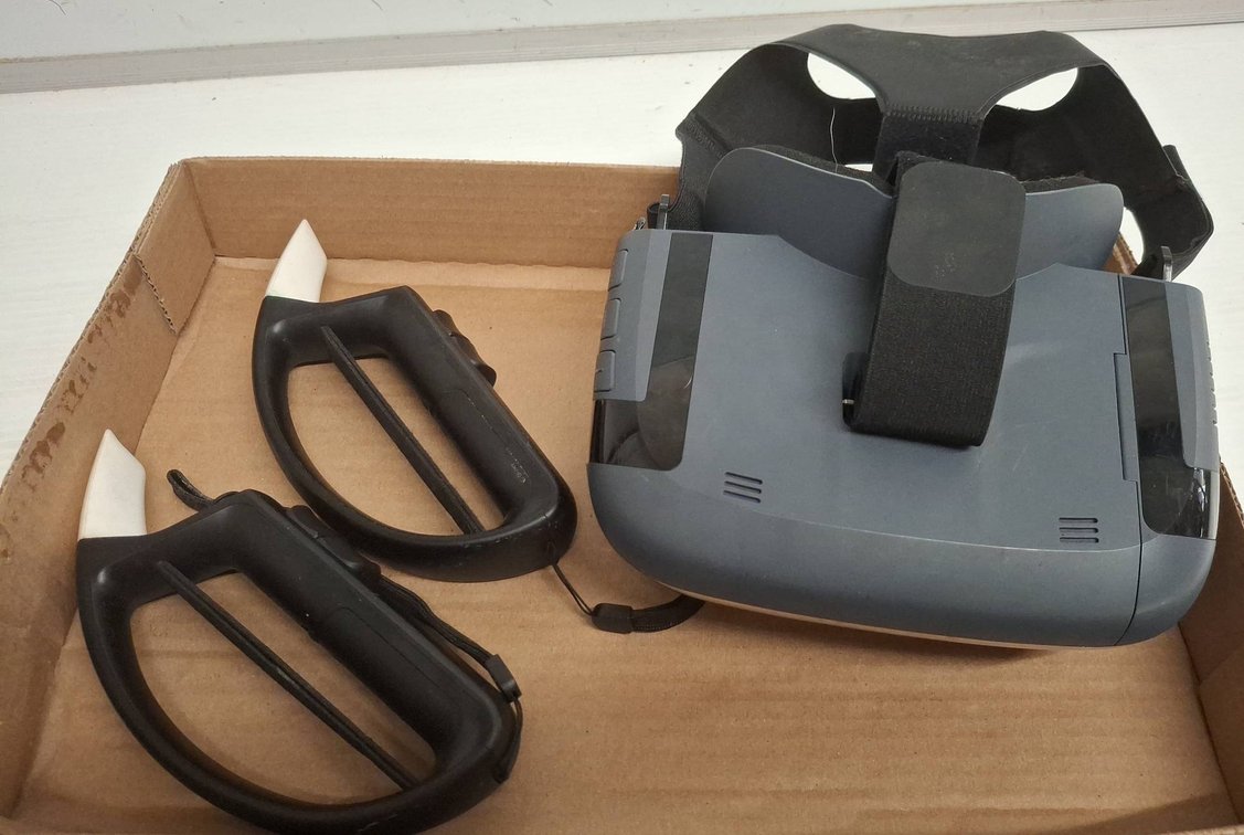 Lenovo Virtual Reality Headset with Controllers