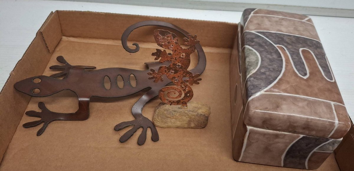 Metal Lizard Decor, Barrington Collection Box