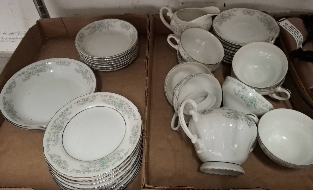 Norleans  China Dishware Set, Pattern Theresa
