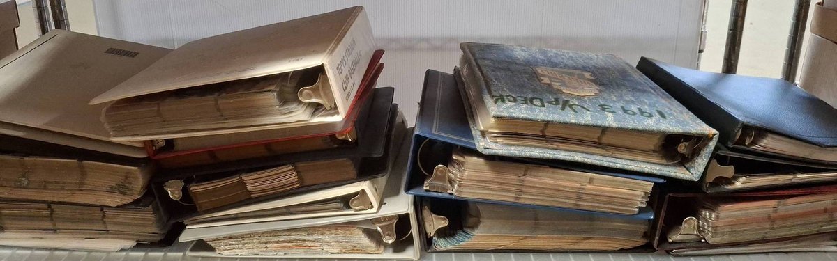 Sports Trading Cards in Albums/Binders