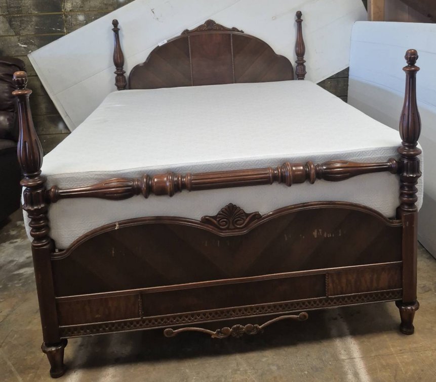 Queen Wood Poster Bed With Carved Headboard