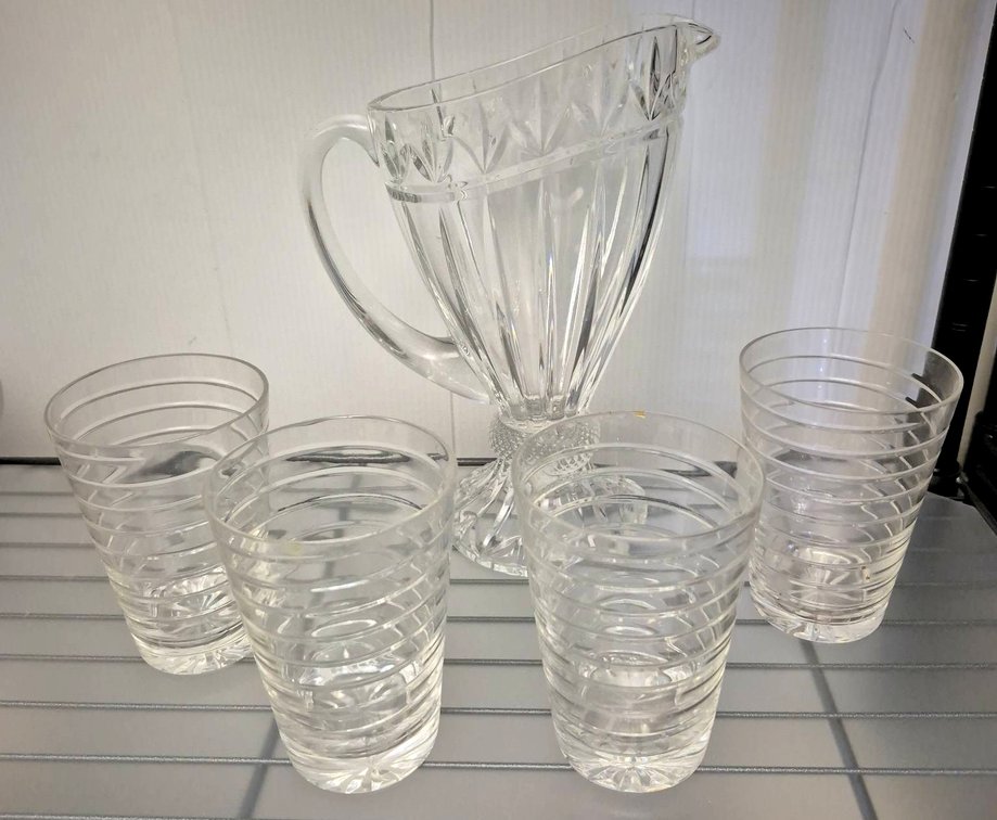 Crystal Pitcher With 4 Matching Glasses