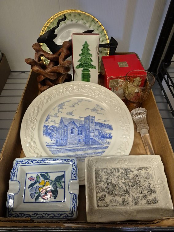 Decorative Plate and Ornament Lot