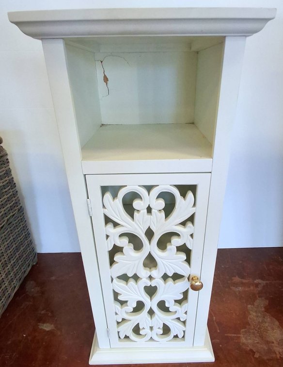 White Cabinet with Ornate Door, 14x14x32 Inches