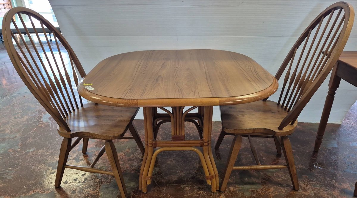 Wood Table With Two Windsor Chairs 41x41x30