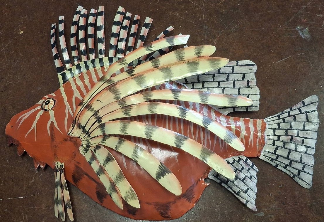 Hand-Painted Metal Lionfish Wall Art Decor 32"×23"