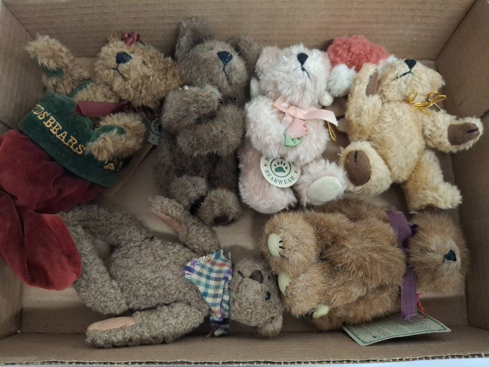 Boyds Bears Plush Figurines