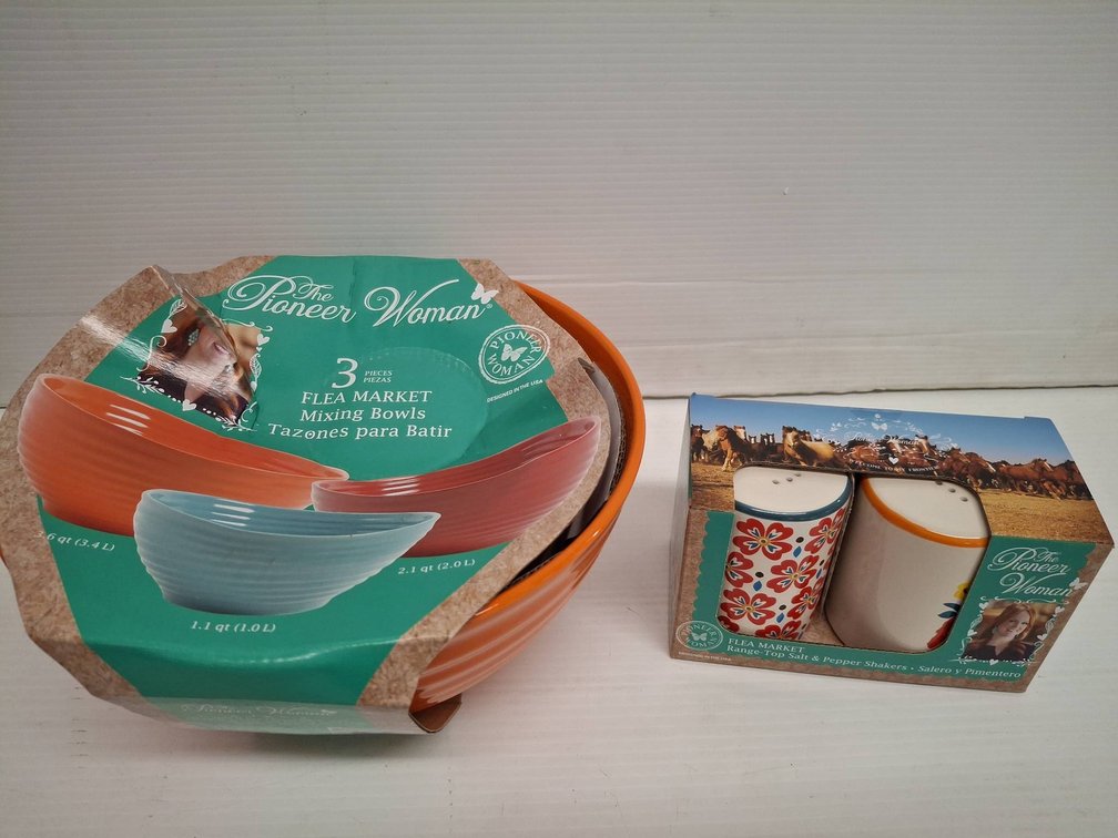 The Pioneer Woman Flea Market Bowl Set and Sh