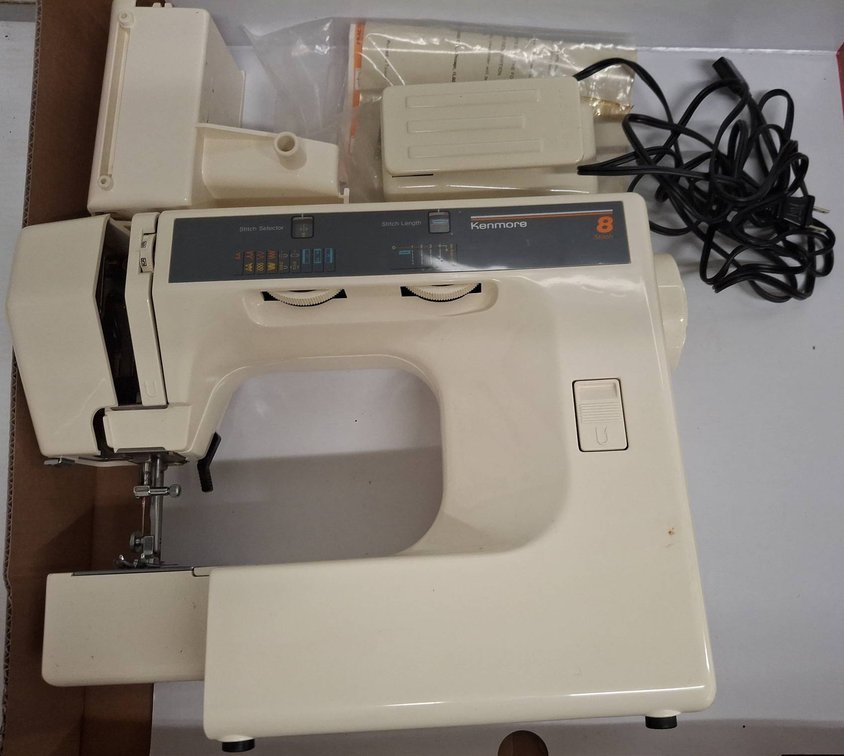 Kenmore 8 Stitch Sewing Machine Model 385.1258180
