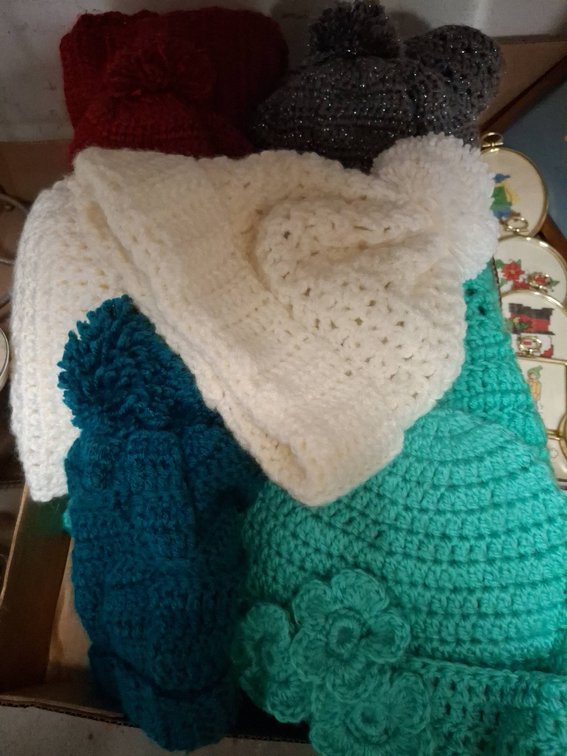 Crochet Knit Winter Hats and Scarf
