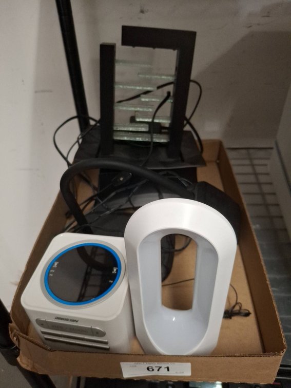 Small Appliance Lot Incl. NELSONIC Clock