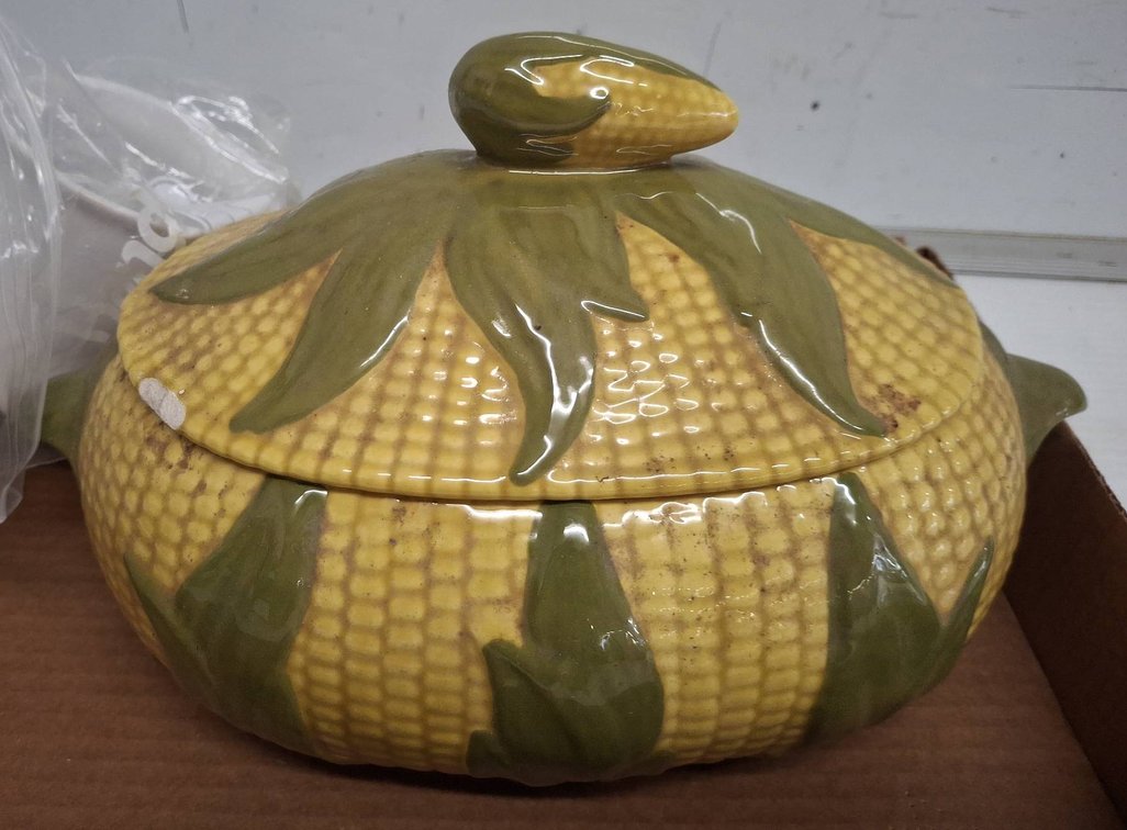 Corn-Shaped Ceramic Tureen & Gevalia Mug broke handle.