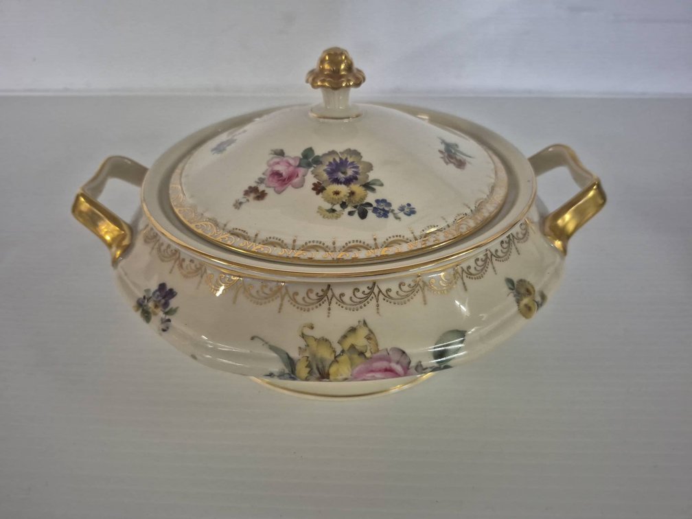 Noritake Floral Porcelain Covered Tureen