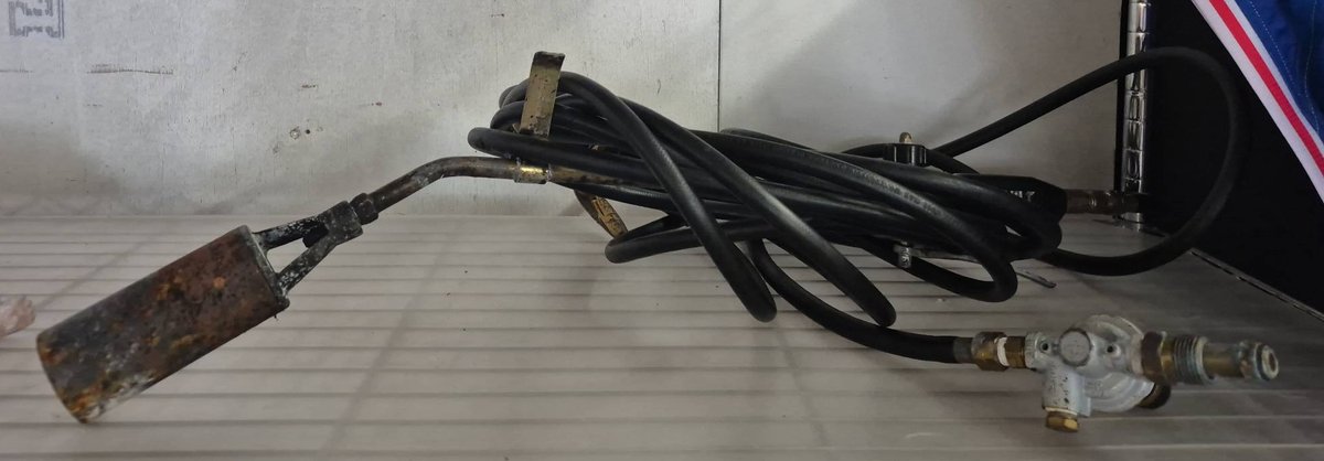 TRIBUILT Propane Torch With Regulator Hose
