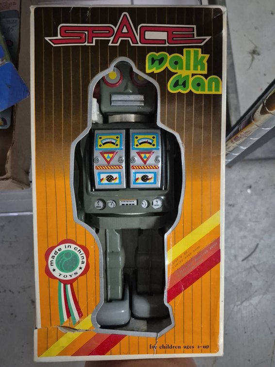 Space Walk Man Tin Toy Robot in Box