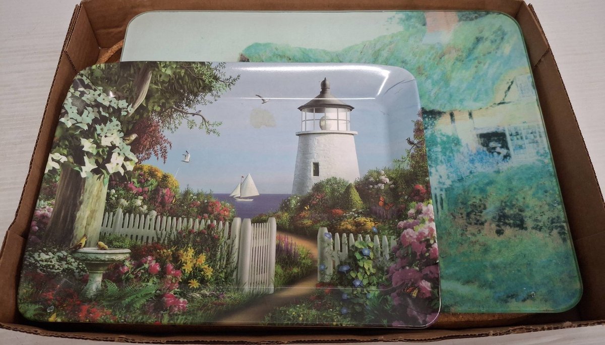 Decorative Trays With Scenic Designs