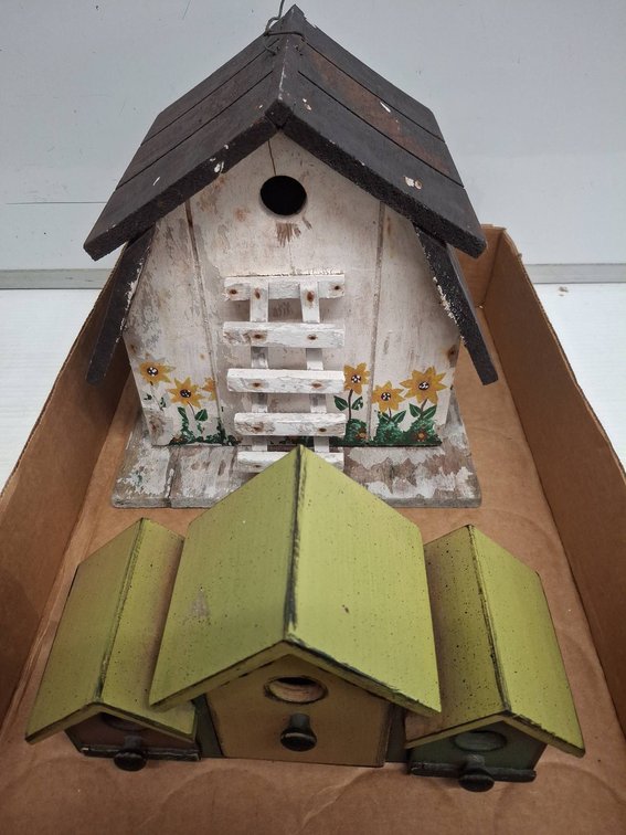 Painted Wooden Decorative Birdhouses