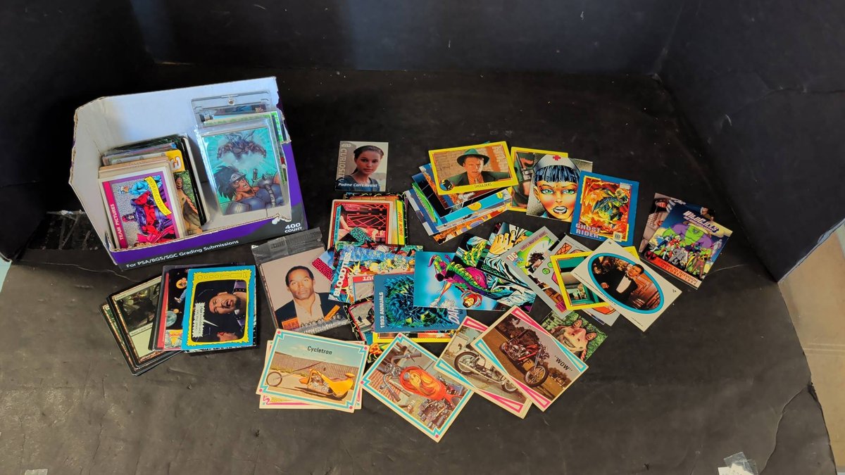 Trading Cards Comic, Movie, Sports Mix