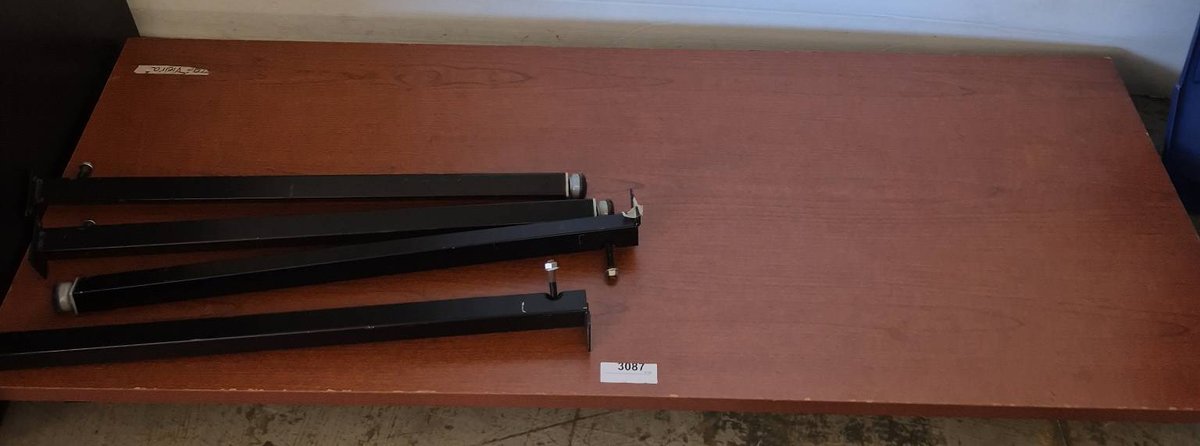 Rectangular Wood Tabletop With 4 Metal Legs